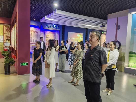 c887cb041d3eb298e807ce1341d1638